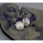 Snowball- stud earrings - HICH silver.